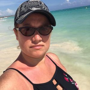 Meet your Posher, Michele